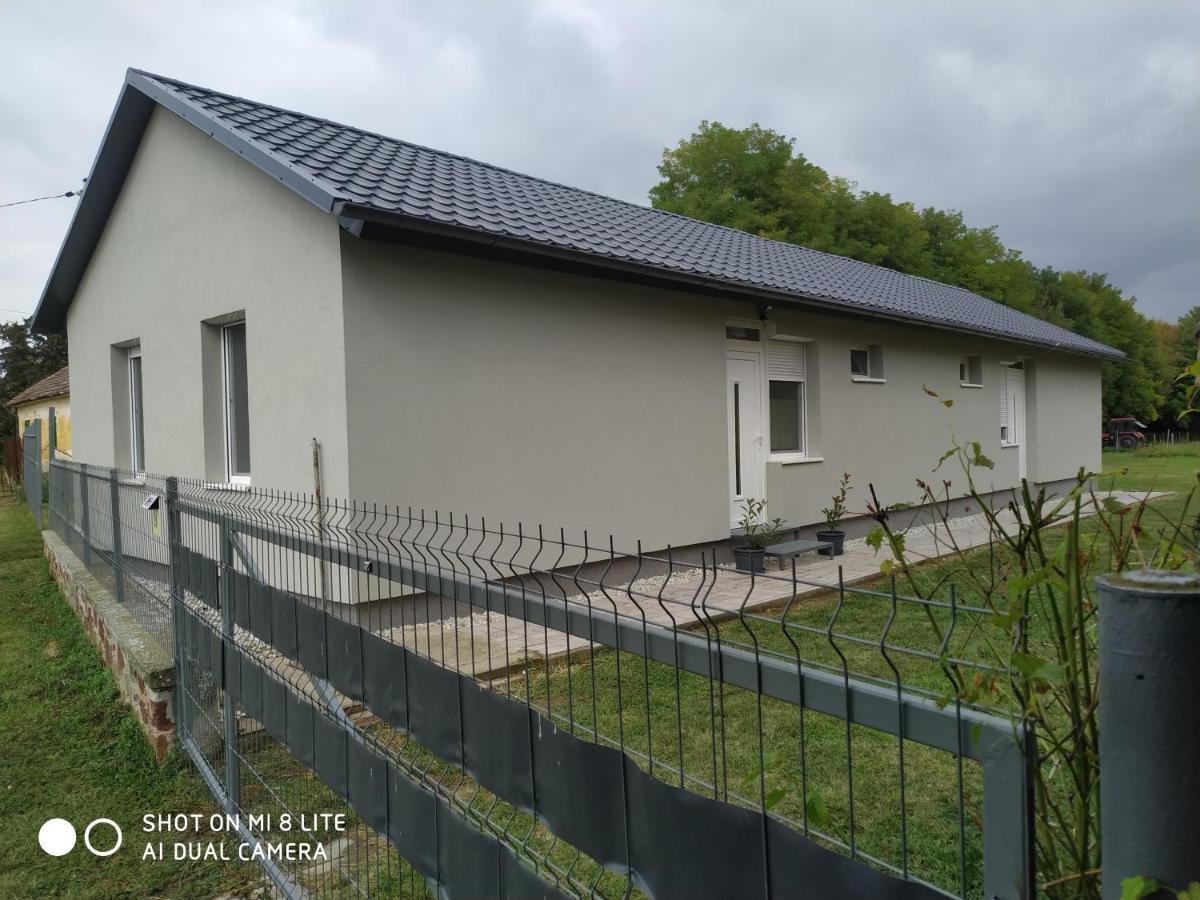 Sueni Apartman Ordacsehi Екстер'єр фото