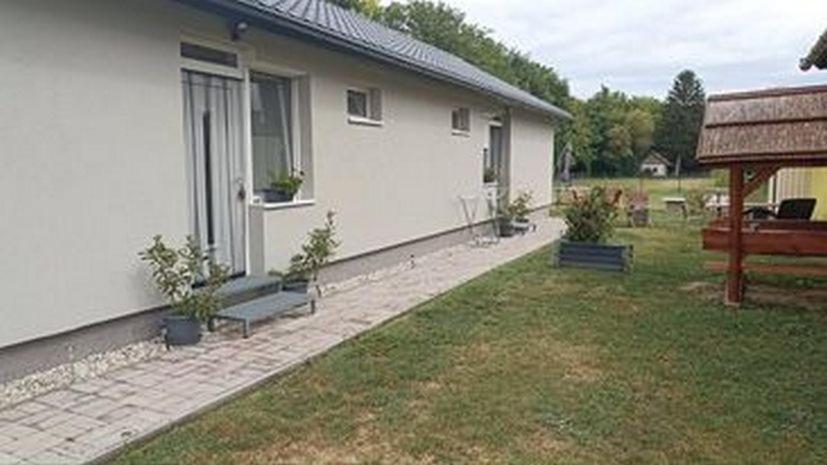 Sueni Apartman Ordacsehi Екстер'єр фото