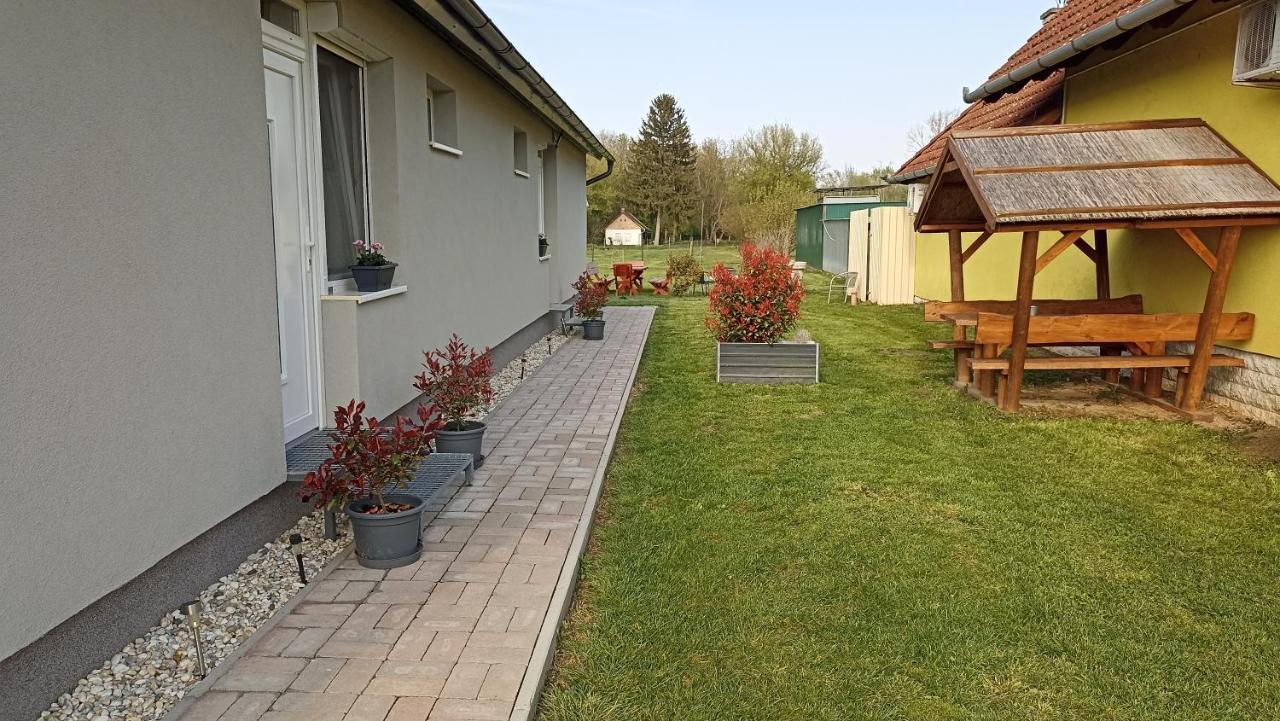 Sueni Apartman Ordacsehi Екстер'єр фото